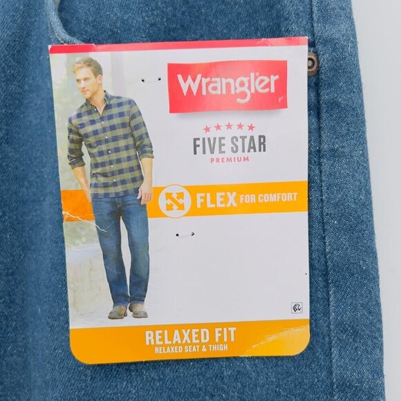 Wrangler Mens Jeans Relaxed Fit Flex Light Wash Denim 36X32 NWT - Picture 4 of 11